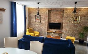 Moderne, Stilvolle Ferienwohnung In Stralsund 84M2